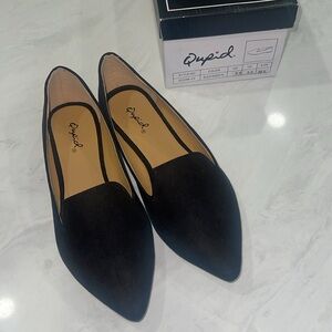 New!! ✨ Women Black Faux Suede Flats- Multiple Sizes!